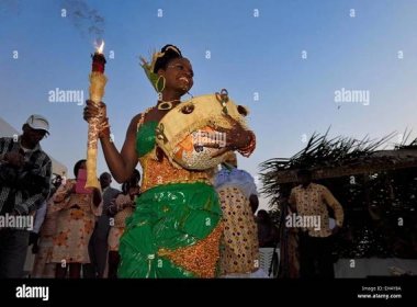Gabon, Libreville, customary wedding, the bride with traditional symbols Stock Photo