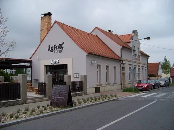 Je libo mlíko, hladinku nebo šnyt?
