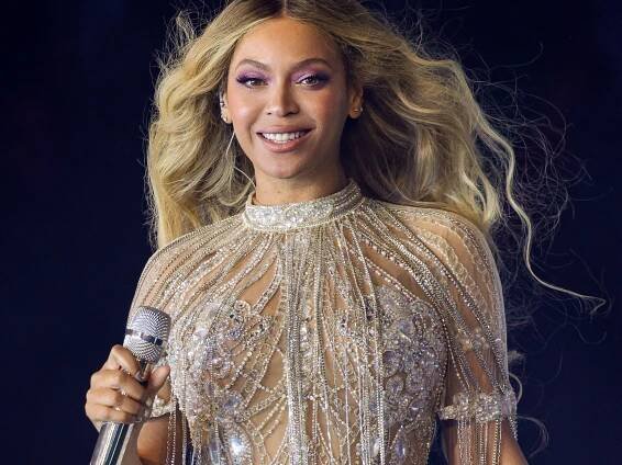 Beyoncé Channeled Marilyn Monroe's Most Iconic Hairstyle—See the Photos