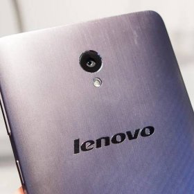 Vyzkoušeli jsme nové telefony Lenovo: fotogalerie a video z MWC