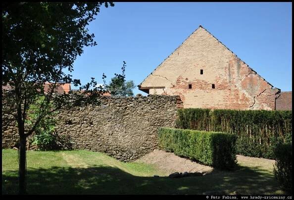 Hrady, tvrze, zámky a zříceniny – Fotografie z roku 2024 – 12.část / hrady-zriceniny.cz