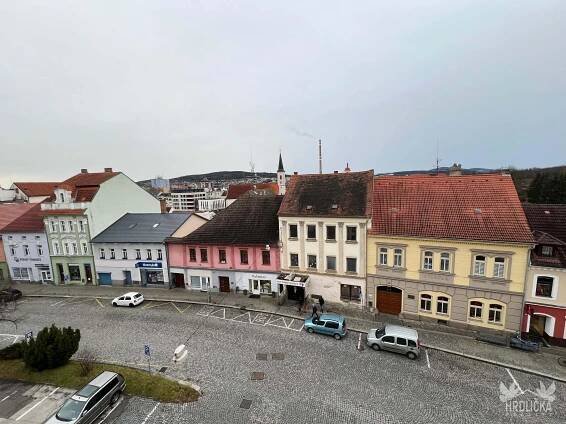 PRONAJATO - Mezonetový byt 1+kk, 36 m2, po rekonstrukci | Hrdlička reality