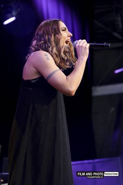 Melanie C-11