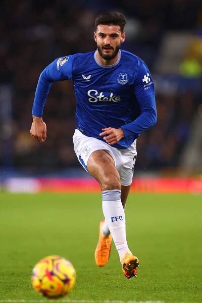 Armando Broja of Everton in action during a Premier League match.