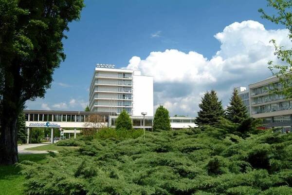 Komplexní lázeňský pobyt light - Hotel Grand Splendid - křídlo Grand - Slovensko - Považie - Dolné Považie - Piešťany
