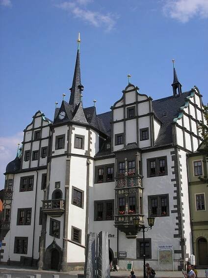 Soubor:Rathaus Saalfeld.JPG – Wikipedie