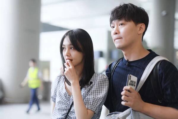 Accused of abandoning two babies in the US, this Chinese celebrity has sparked a national debate about surrogacy
