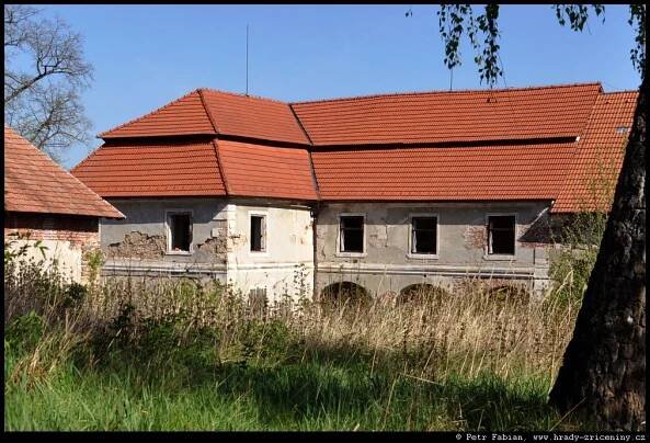 Kounice (u Zruče nad Sázavou) – fotografie / hrady-zriceniny.cz