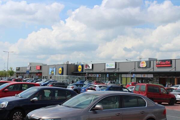 Retail park Ovčáry bude po rozšíření gigantický. Čeká se na důležitý krok