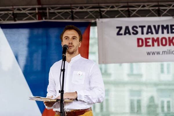 Mikuláš Minář založil spolek Milion chvilek pro demokracii.