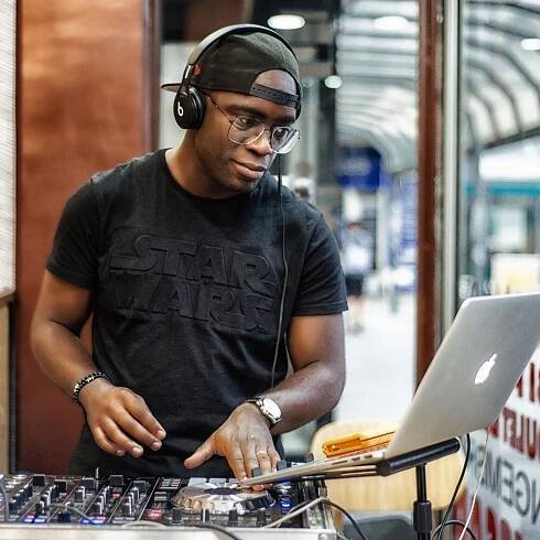 Dj Loki | CMBNOIZE | BOOKING DJ | WEDDING | CORPORATE