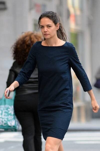 Probdělá noc? Neupravená a unavená Katie Holmes připomíná slavnou hvězdu jen vzdáleně