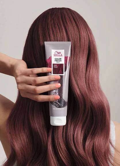 JPG LowRes Color Fresh Mask Launch Pack In Hand RoseBlaze