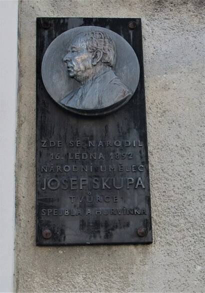 Loutkář Josef Skupa by se dožil 131 let. Připomeňme si toto výročí