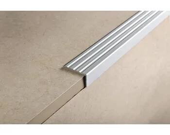 ukončovací lišta Schodová lišta hliníková úzká 24 x 10mm