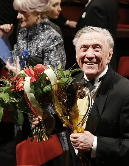 Jiří Kostka, zapomenutý otec slavného syna: Prvorepublikový elegán si zahrál i hoštické strašidlo