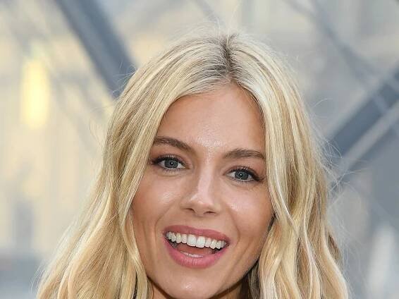 Sienna Miller Hair And Hairstyles Vogue Covers And Red Carpet