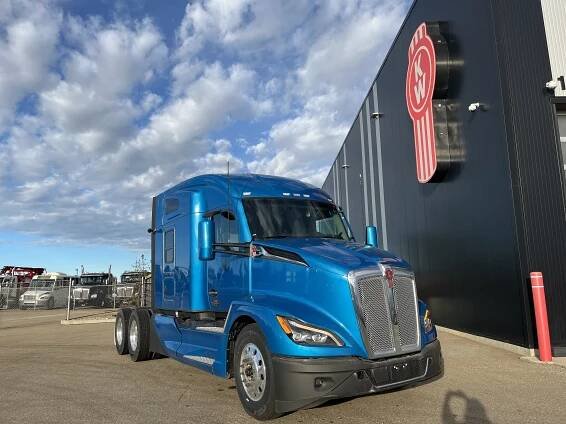 Featured Trucks - Edmonton Kenworth