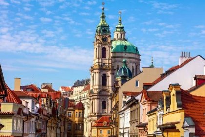 Stará ulice v Praze, centrum města, Evropa — Stock obrázek