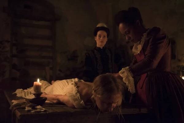 Lore - Elizabeth Bathory: Mirror, Mirror - Z filmu - Markéta Gajdošová, Maimie McCoy, Rosalind Eleazar