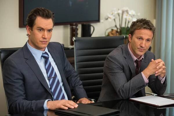 Franklin a Bash - Control - Z filmu - Mark-Paul Gosselaar, Breckin Meyer