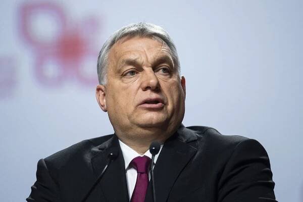 Orbán spochybnil podporu Ukrajiny. A Trumpa vidí ako spasiteľa