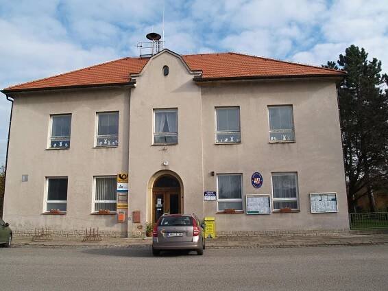 Černilov - obecní úřad foto 2