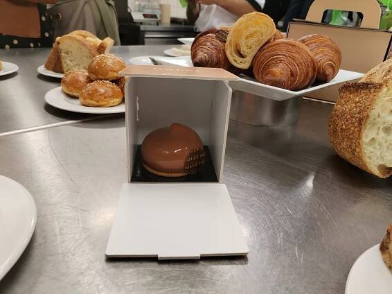 Zdeněk Pohárech otevřel novou online cukrárnu Café Imperial Dolce. Co zde koupíte?