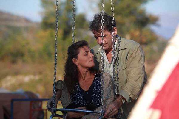 Mira Furlan, Predrag Manojlović on the set of Cirkus Columbia (2010).