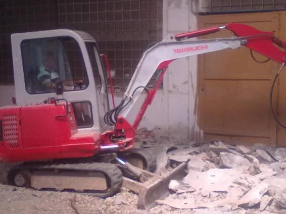 Pojezdová kladka na bagr Takeuchi TB 125