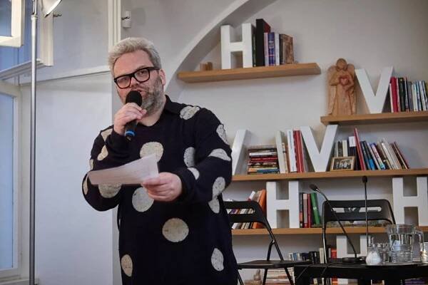 Normalizační pop music? Podivný showbyznys představí hudební publicista Pavel Klusák