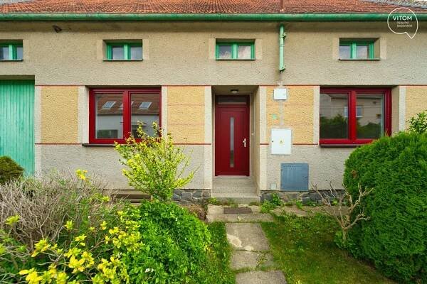 Prodej domu k rekreaci po rekonstrukci - 103 m2 v Želeticích u Kyjova | Reality.iDNES.cz 
