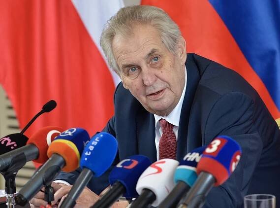 MILOŠ ZEMAN OSLAVUJE 80 ROKOV