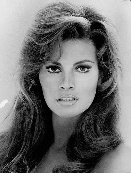 Neuvěřitelná Raquel Welch: Takhle dokonale vypadá v 71 letech dřívější sexsymbol