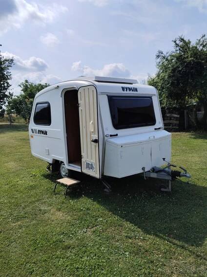 Prodám polský karavan - Hradec Králové