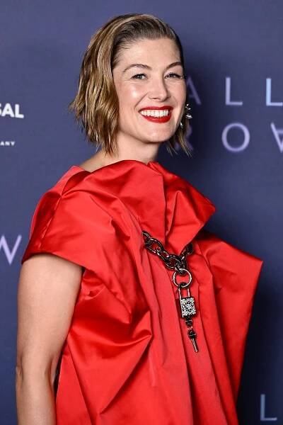 Rosamund Pike says she was asked to ‘unzip and drop’ her dress during James Bond audition