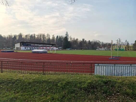 Atletický stadion Slatiňany foto 2