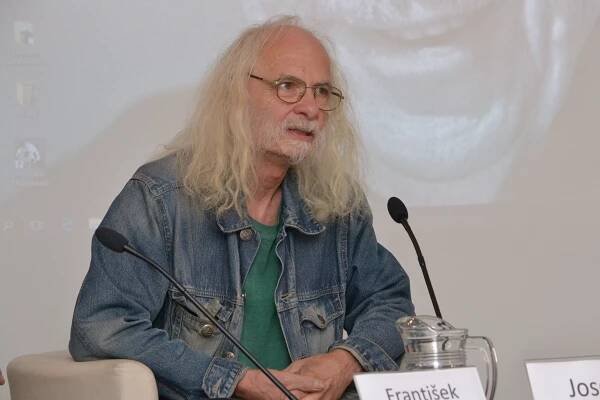 Pořádali jsme konferenci o vzniku českého undergroundu – Ústav pro studium totalitních režimů