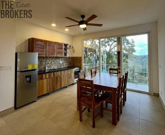 The Marina Home, 5BD & 4BT Jonesville Point, Roatan | Reality.iDNES.cz 