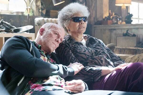 DEADPOOL 2, l-r: Ryan Reynolds as Deadpool, Leslie Uggams, 2018