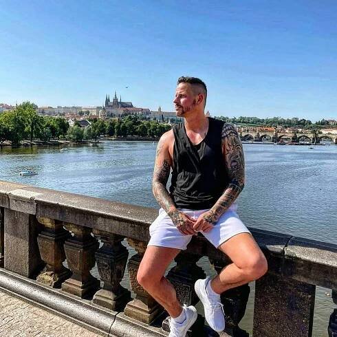 FOTO: Tomáš Rys je v reálném životě amatérský sportovec. Ve virtuálním je profesionální. – stránka 94