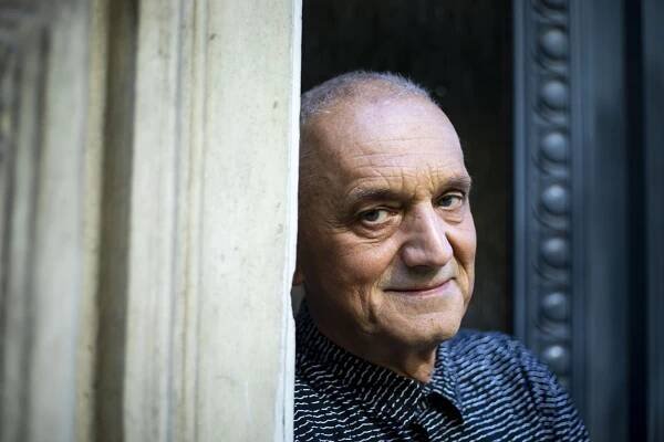 Špatná architektura mě nezajímá, rozvržení ulic nových čtvrtí je tak tristní, že se tam nedá radostně žít, říká David Vávra