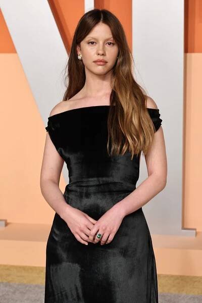 Mia Goth attends the 2025 Vanity Fair Oscar Party on March 02, 2025 in Beverly Hills, California.