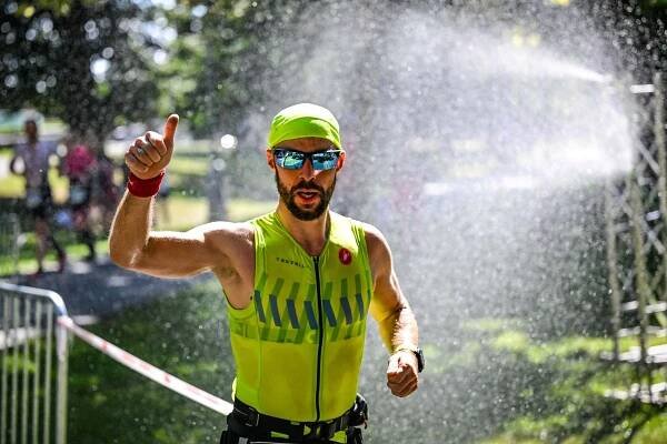 OBRAZEM: Ironman v Hradci přilákal tisíce fanoušků a lámal rekordy | Salonky