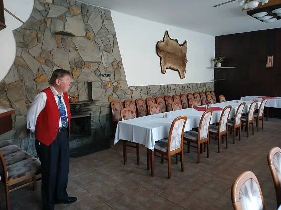 Tajemné sklepení, ukrytá malba i vzpomínka na Gotta. Říka je hospoda s příběhem