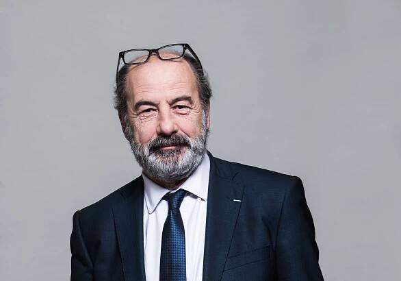 Politici na mě řvali, jak si dovolujeme jim dávat takové otázky, to byly krásné časy, říká Michel Fleischmann