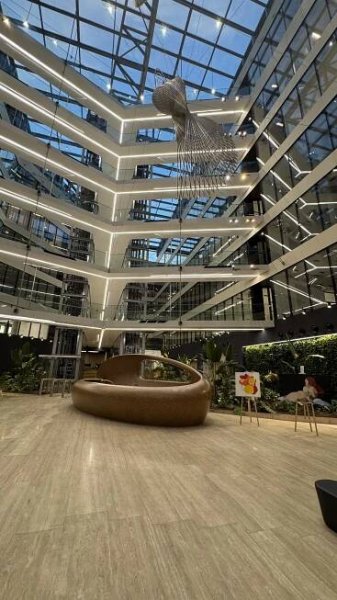Roztyly Plaza - Praha - Lumidée, profesionální projekty a dodávky osvětlení