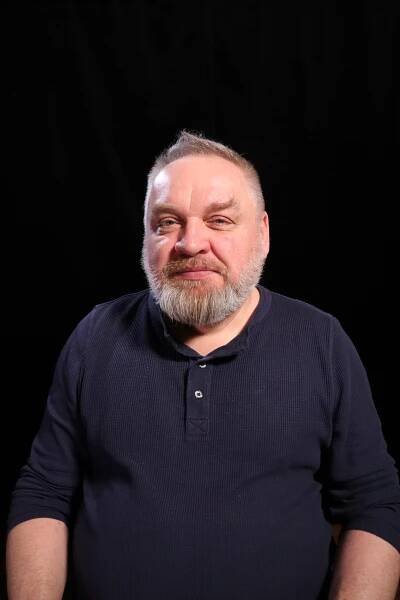 Rastislav Kocour pri natáčaní v Bratislave, február 2023
