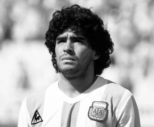Zemřel Diego Maradona – bylo mu šedesát let