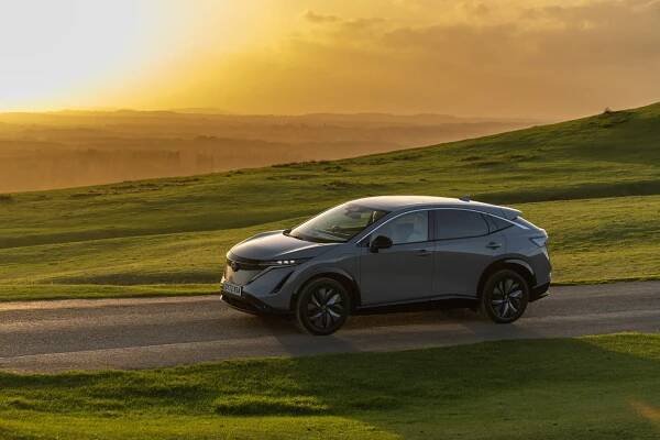 Nissan EVs Qualify for UK Grant